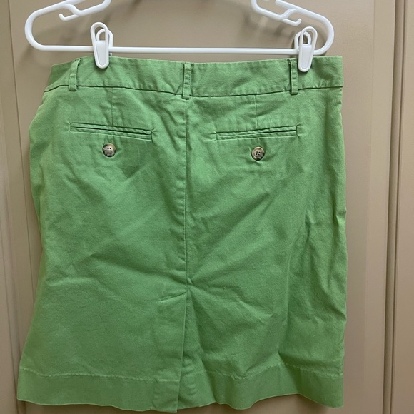 Green mini skirt - Picture 2 of 2